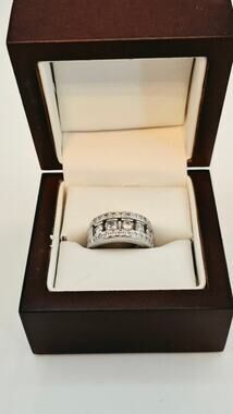 Vintage Sterling Silver Wide Clear Stone Statement Ring Size 6 and 4.68g